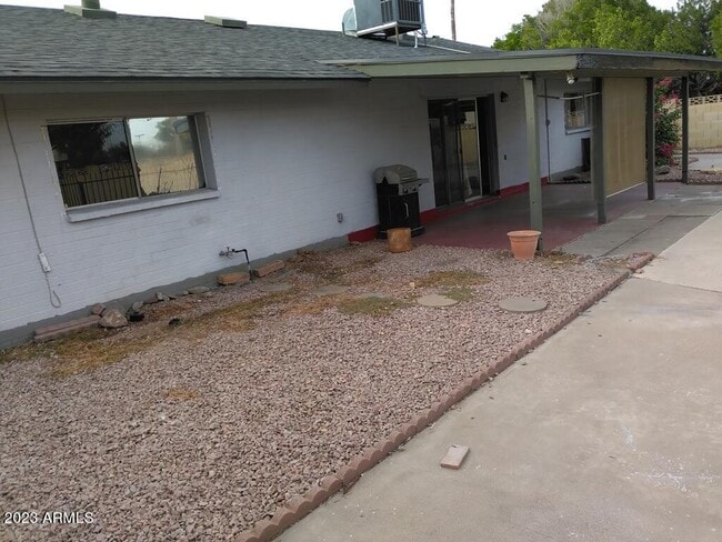 Building Photo - 4505 S Alder Dr