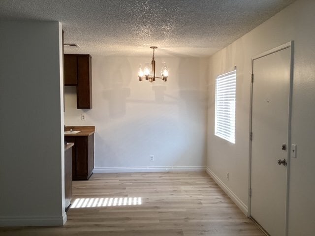 Building Photo - 1-Bedroom Rental in Lancaster, CA with Modern Amenities