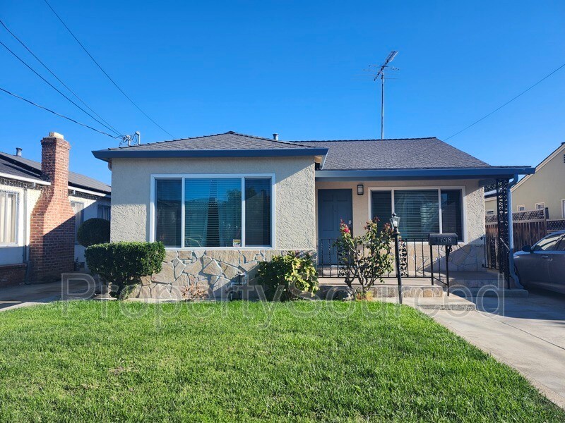 Primary Photo - 1638 E San Fernando St