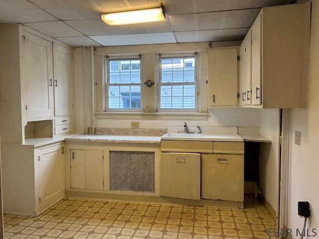 Building Photo - 800-802 Vickroy Ave