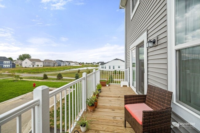 Building Photo - Brand-New End-Unit Townhome w/ Pond Views – Keller Farm, Plainfield!