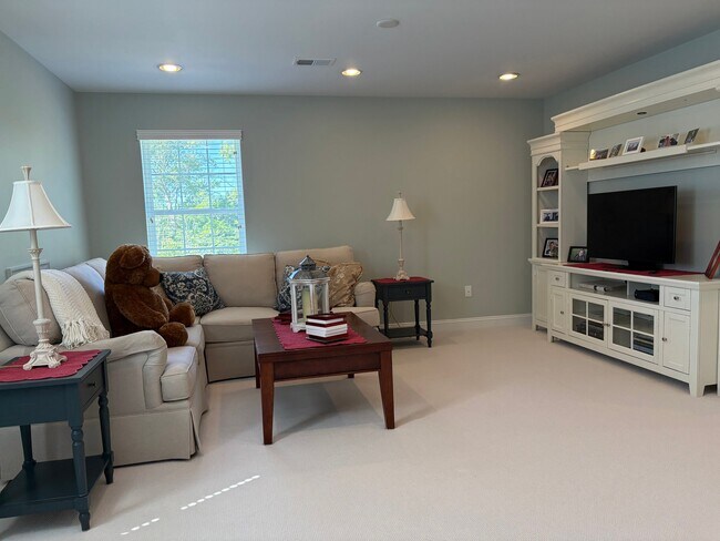 Foto del edificio - 21038 Brunswick Ln