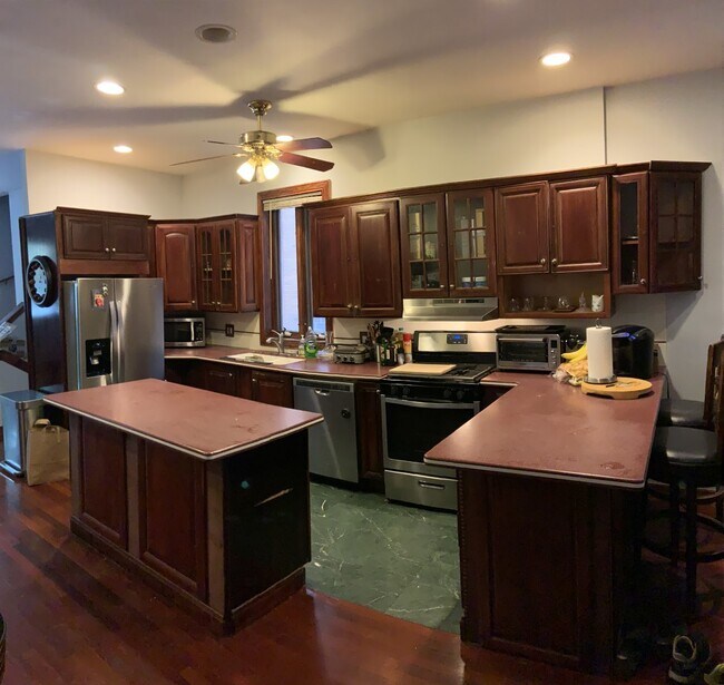 Foto del edificio - 1460 W Cortez St