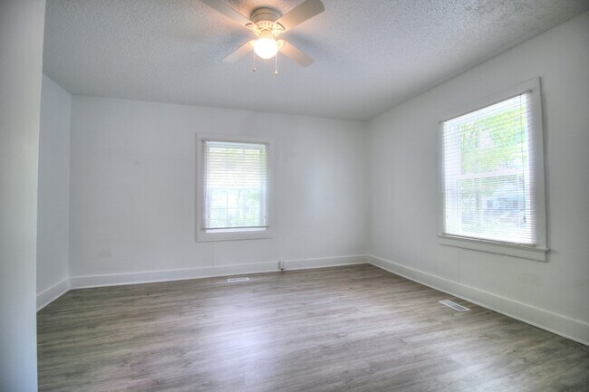 Building Photo - Cute Home in Durham Just North of Colonial...