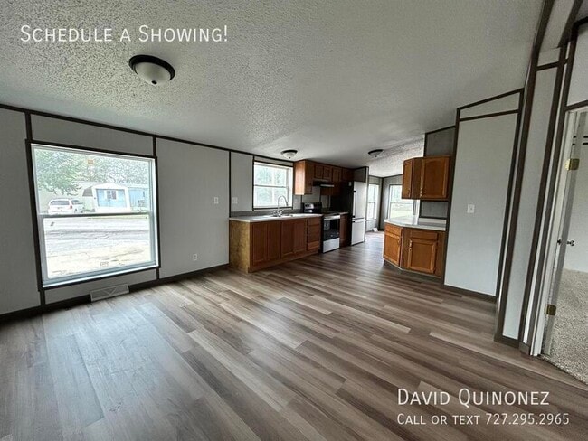 Foto del edificio - 4614 E Old Trail Rd