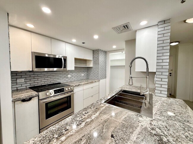 Foto del edificio - 3525 Sage Rd