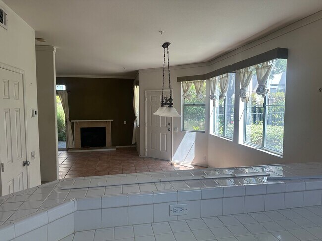 Foto del edificio - 1274 Manzanita Way