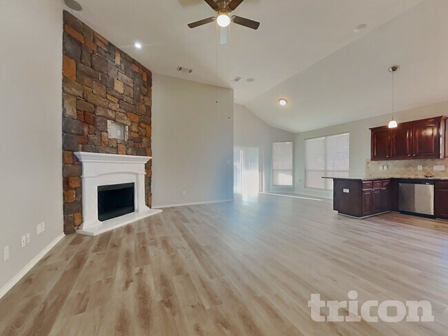 Building Photo - 2205 Kaitlyn Dr