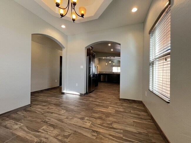 Foto del edificio - Lovely 3 Bedroom 2 Bathroom Home In NE ABQ!