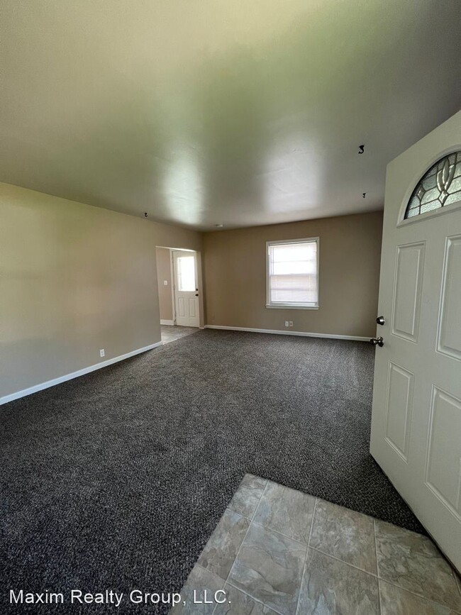 Foto del edificio - 3 br, 1 bath House - 3819 CORBY ST
