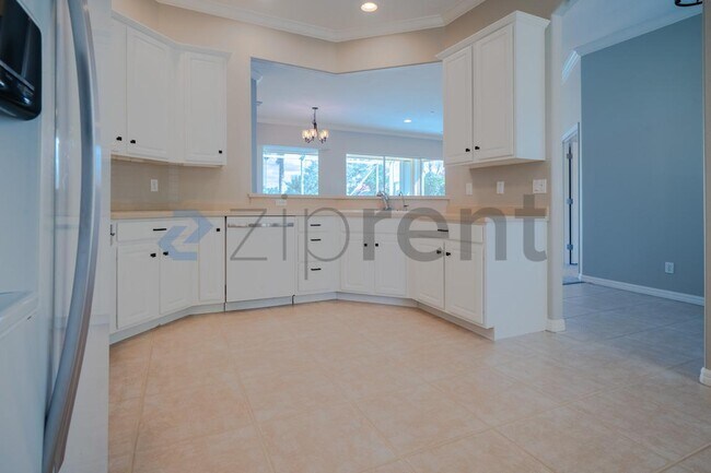 Foto del edificio - 7243 Brambury Ct