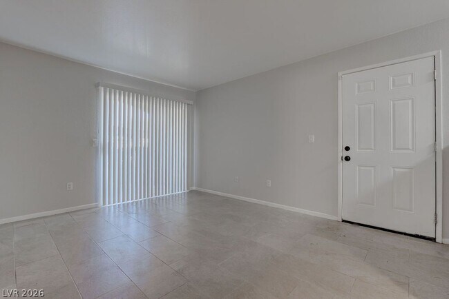 Building Photo - 7885 W Flamingo Rd