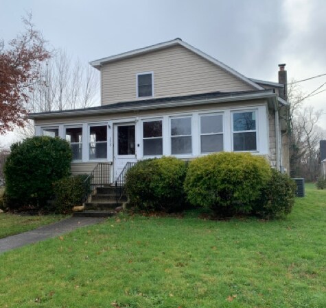 Primary Photo - 358 Highland Ave