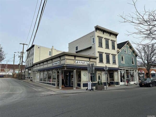 Building Photo - 213 E Front St