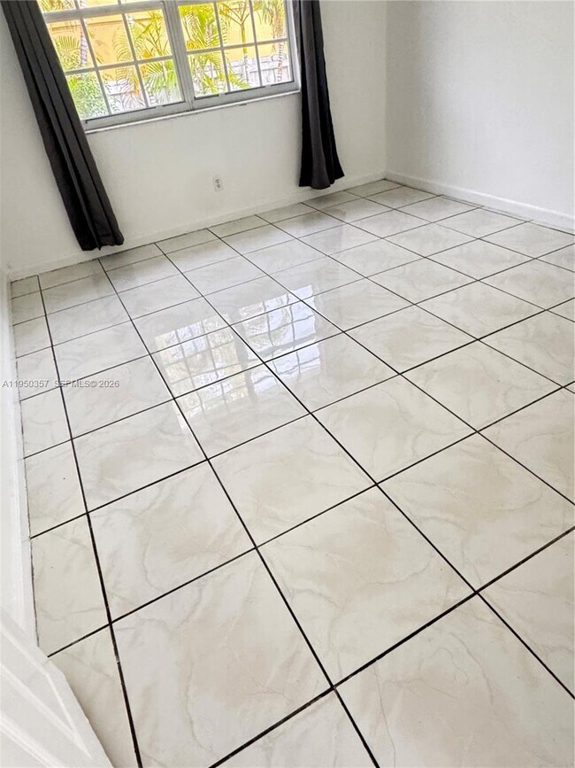 Foto del edificio - 3623 SW 5th Terrace