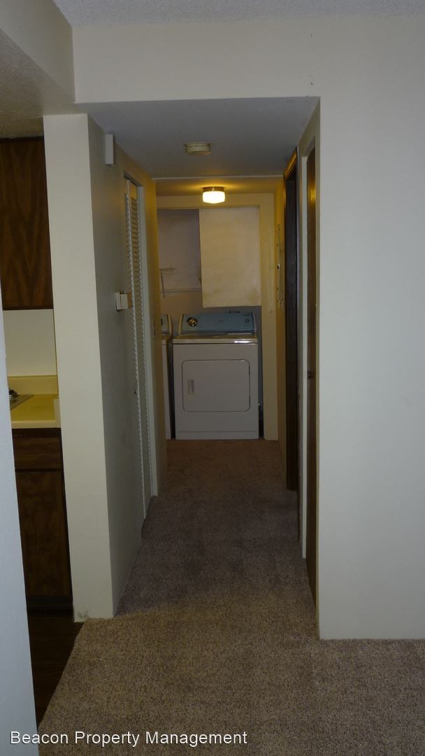 Building Photo - 1 br, 1 bath House - 4691 S. Decatur St #214