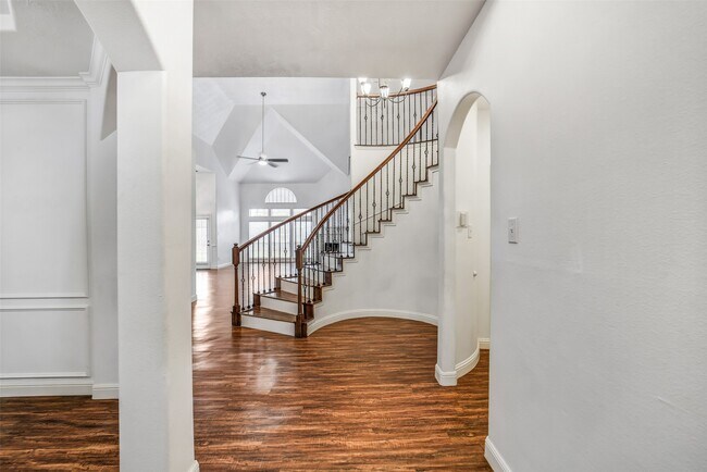 Foto del edificio - 16810 Noble Pass Ln