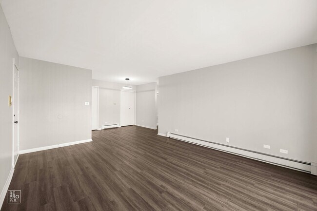 Foto del edificio - Woodland Courts