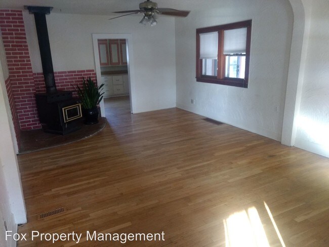 Building Photo - 3 br, 1 bath House - 917 Rex Street