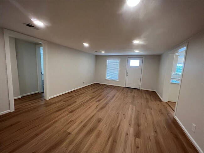 Foto del edificio - 902 N Hackberry St
