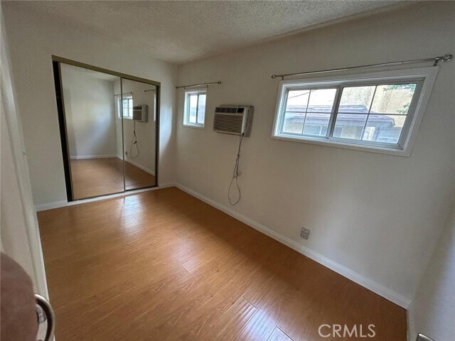 Foto del edificio - 120 N Alhambra Ave