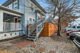 Building Photo - 3321 E Victor St