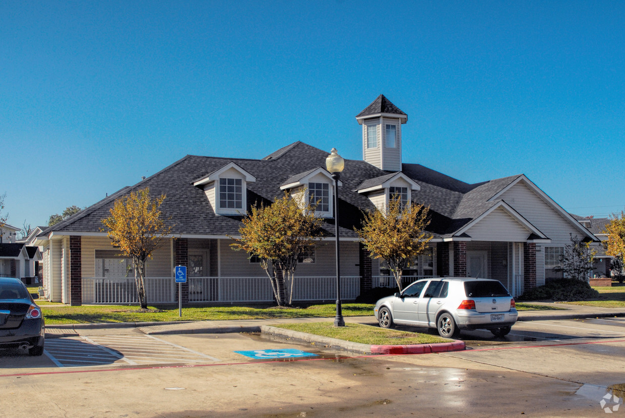 Foto del edificio - Garden Gate Apartments