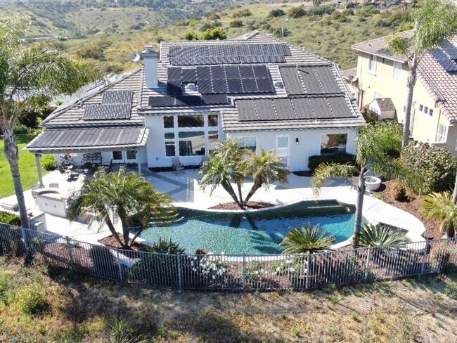Building Photo - 4 Bedroom Luxury Home In the Estates at Ra...