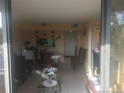 Foto del edificio - 8305 SW 152nd Ave