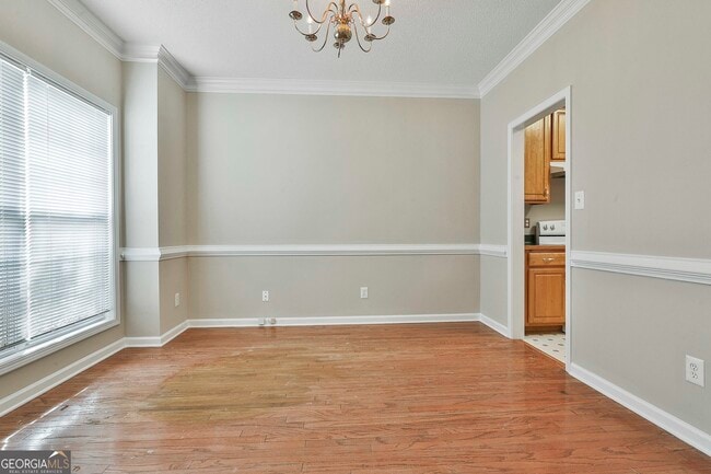 Building Photo - 12241 Crestwood Ct