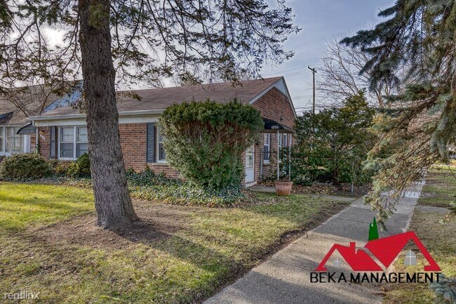 Building Photo - 1 br, 1 bath House - 2621 Rochester Rd