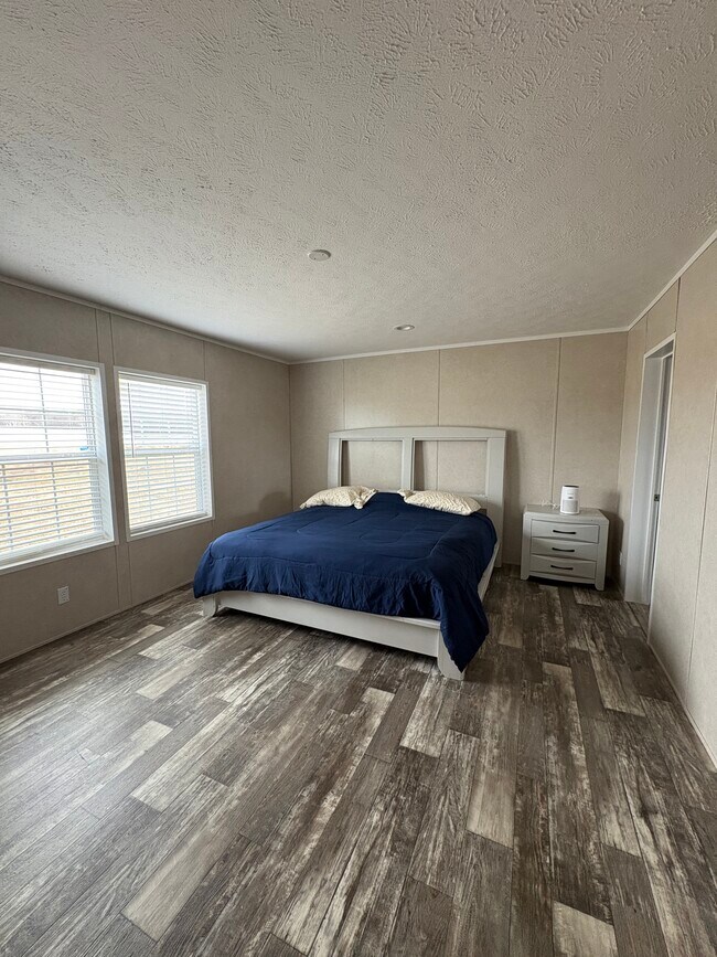 Foto del edificio - 8236 Camden Rd