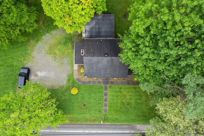 Foto del edificio - Stunning 3 bedroom home in Wilkins Township available June 15!