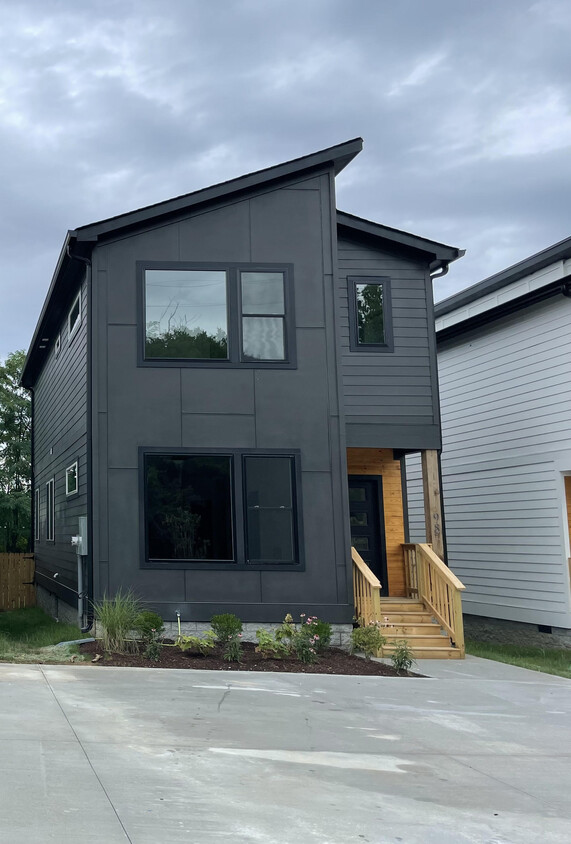 Foto principal - 98 Shields Ln