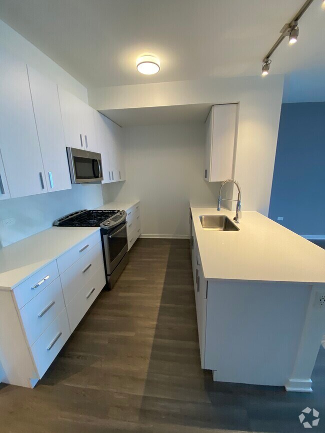 Condos for Rent Near DePaul University Lincoln Park Campus Chicago