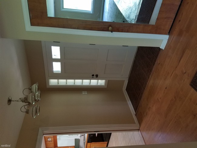 Building Photo - 4 br, 1.5 bath House - 2035 Jolly Rd