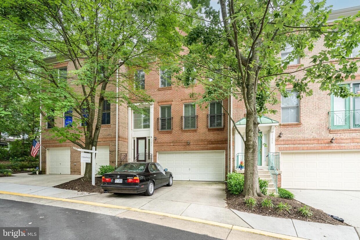 Primary Photo - 11473 Waterhaven Ct