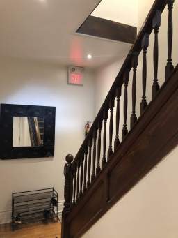 Building Photo - 584 Huron St