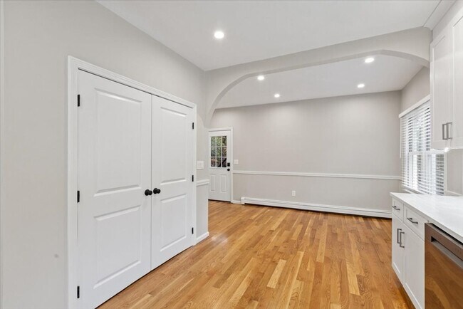 Foto del edificio - 328 Bolivar St