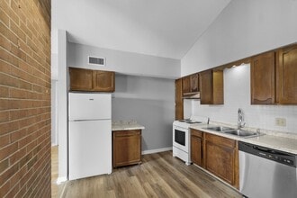 Building Photo - 101 Waldorf Pkwy