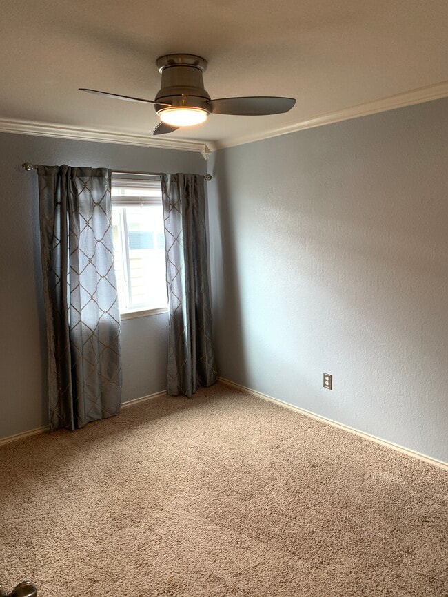 Dormitorio 2 - 1702 Sand Hills Dr