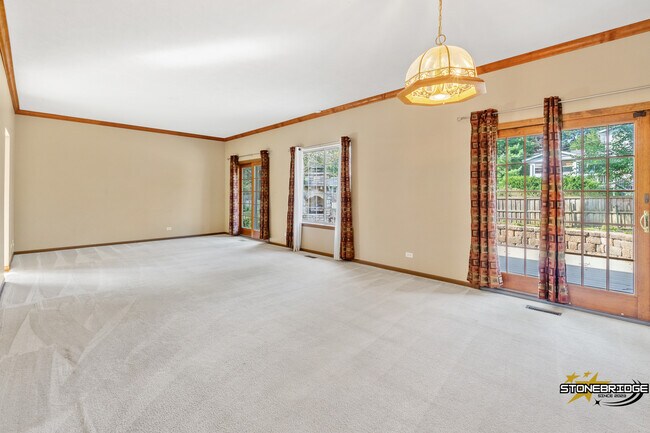 Building Photo - 260 Shipland Dr