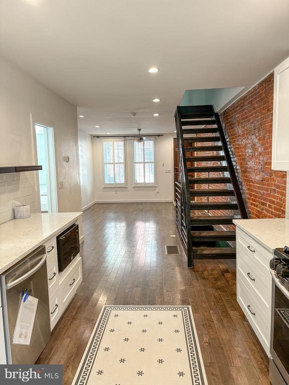 Foto del edificio - 2240 Sears St