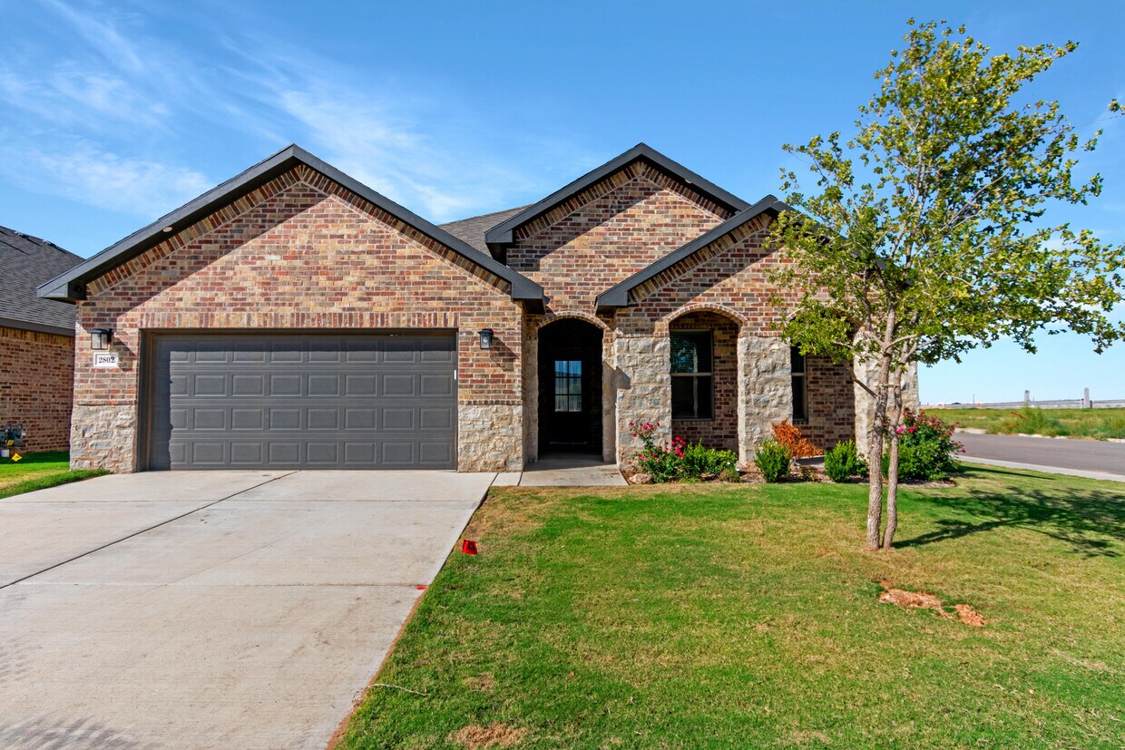 Foto principal - 2802 134th St