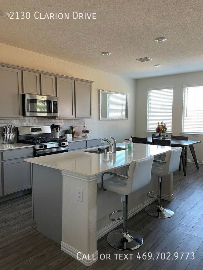 Foto del edificio - Stunning Home In the Master Planned Commun...