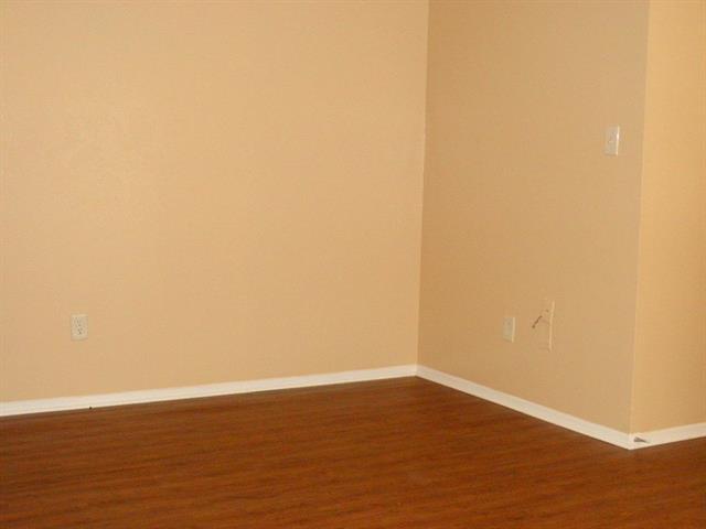 Building Photo - 2217 Viewtop Ln