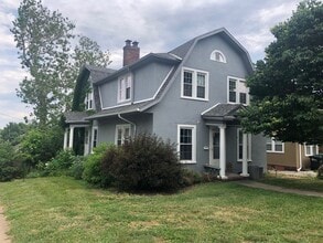 Building Photo - 353 N 35th Ave