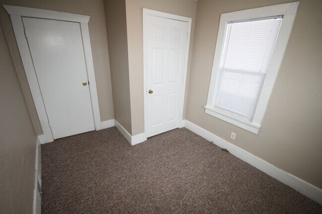 Foto del edificio - Nice 2 Bedroom 2 Bath Home on South Side DSM