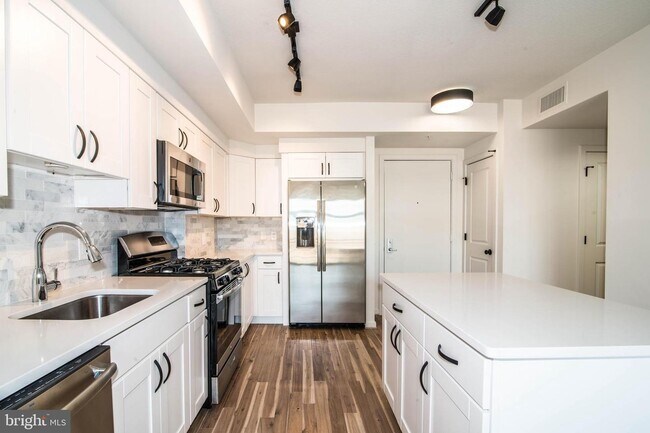 Foto del edificio - 475 K St NE