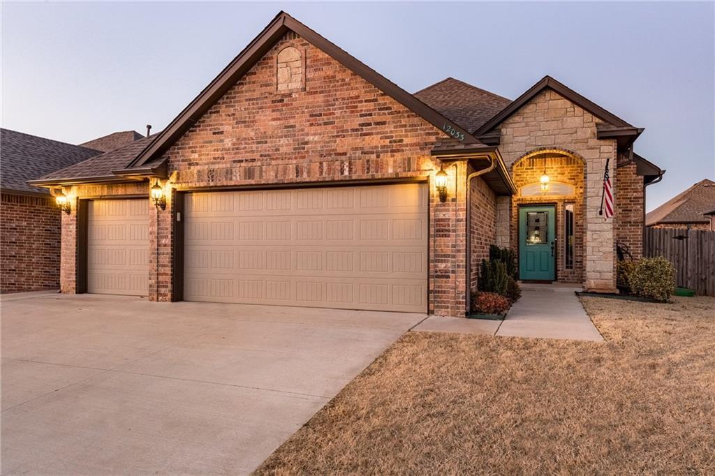 Photo - 12033 SW 18th St (Yukon, OK)